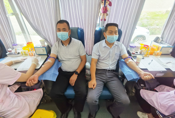 旬陽縣紅軍鎮(zhèn)開展“學(xué)黨史、辦實(shí)事”愛心獻(xiàn)血 活動(dòng)