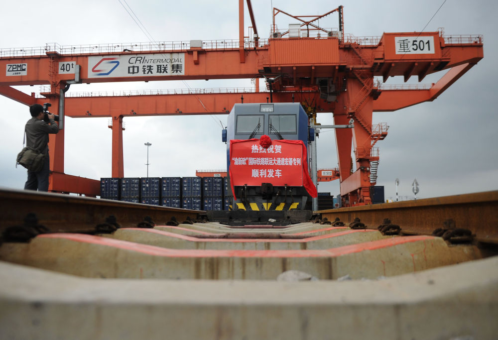 △ 2011年9月22日拍攝的首列“渝新歐”宏碁專列。新華社記者 李健 攝