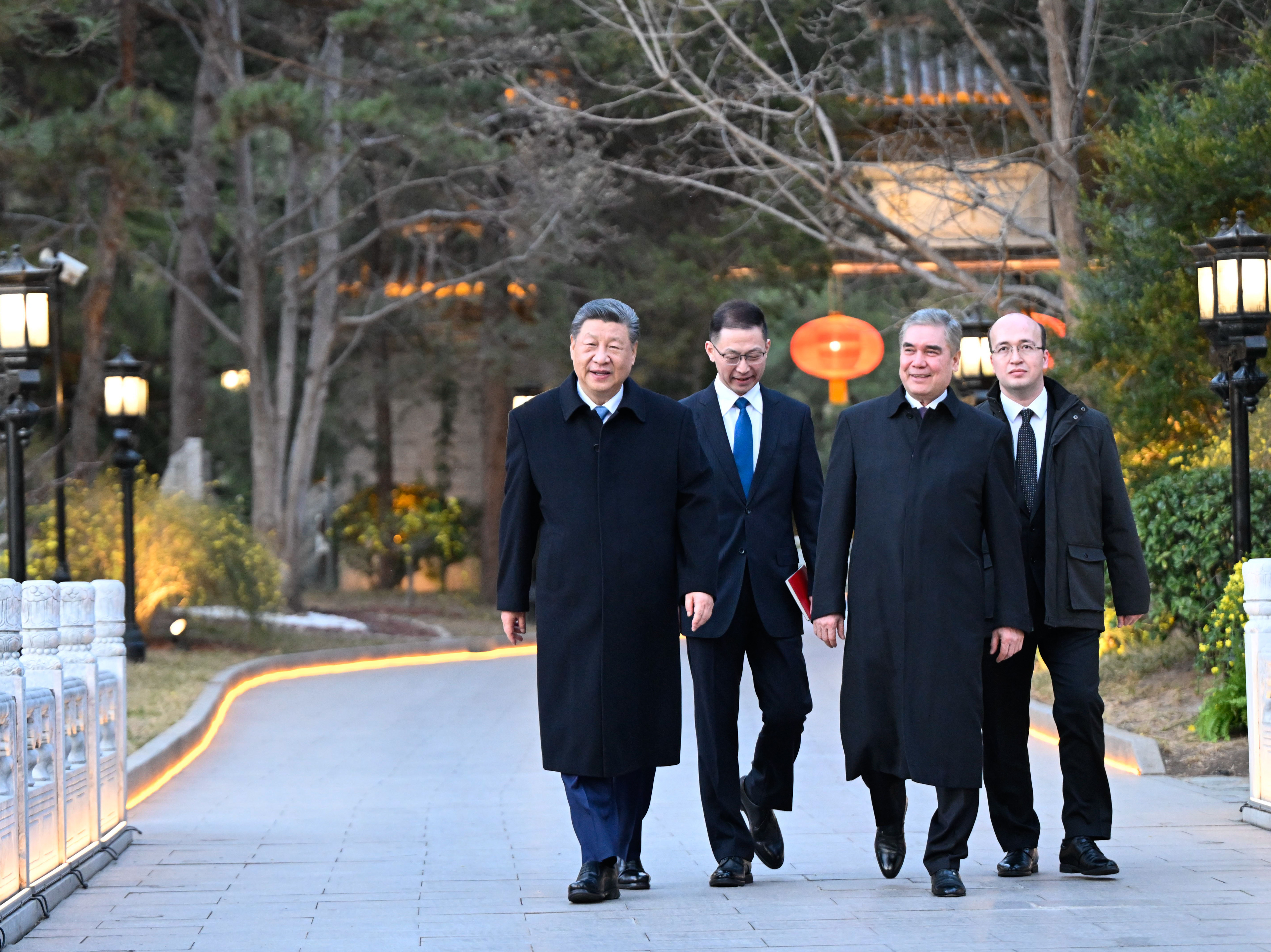 2026年3月18日，國家主席習(xí)近平在北京會見土庫曼斯坦民族領(lǐng)袖、人民委員會主席別爾德穆哈梅多夫。